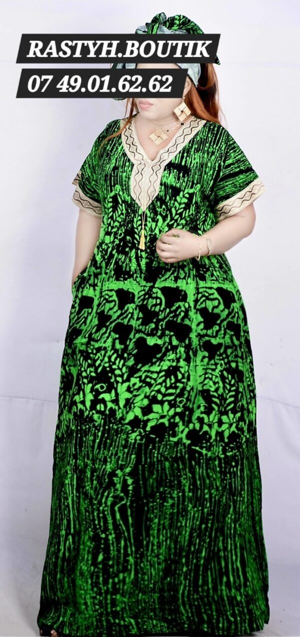 𝙏𝙀𝙉𝙐𝙀𝙎 𝙍𝙀𝙇𝘼𝙓 en coton et polyester tout droit de DUBAI