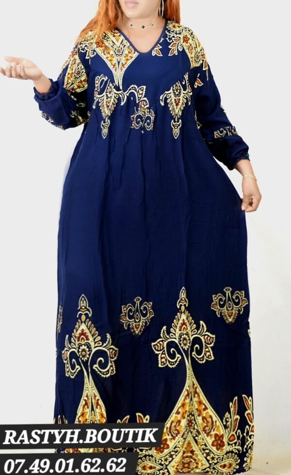 𝙏𝙀𝙉𝙐𝙀𝙎 𝙍𝙀𝙇𝘼𝙓 en coton et polyester tout droit de DUBAI